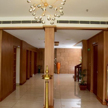 Hotel Emerald Palace Kottiyam Extérieur photo